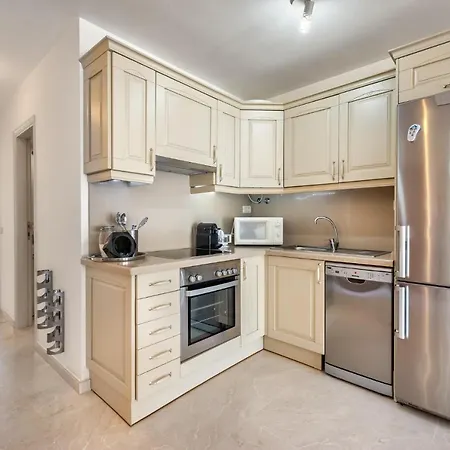 Paraiso J47 Partial Sea View & Sunny Terrace 1b Ferienhaus *